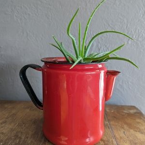 🌶️ red vintage enamelware coffee pot 🌶️